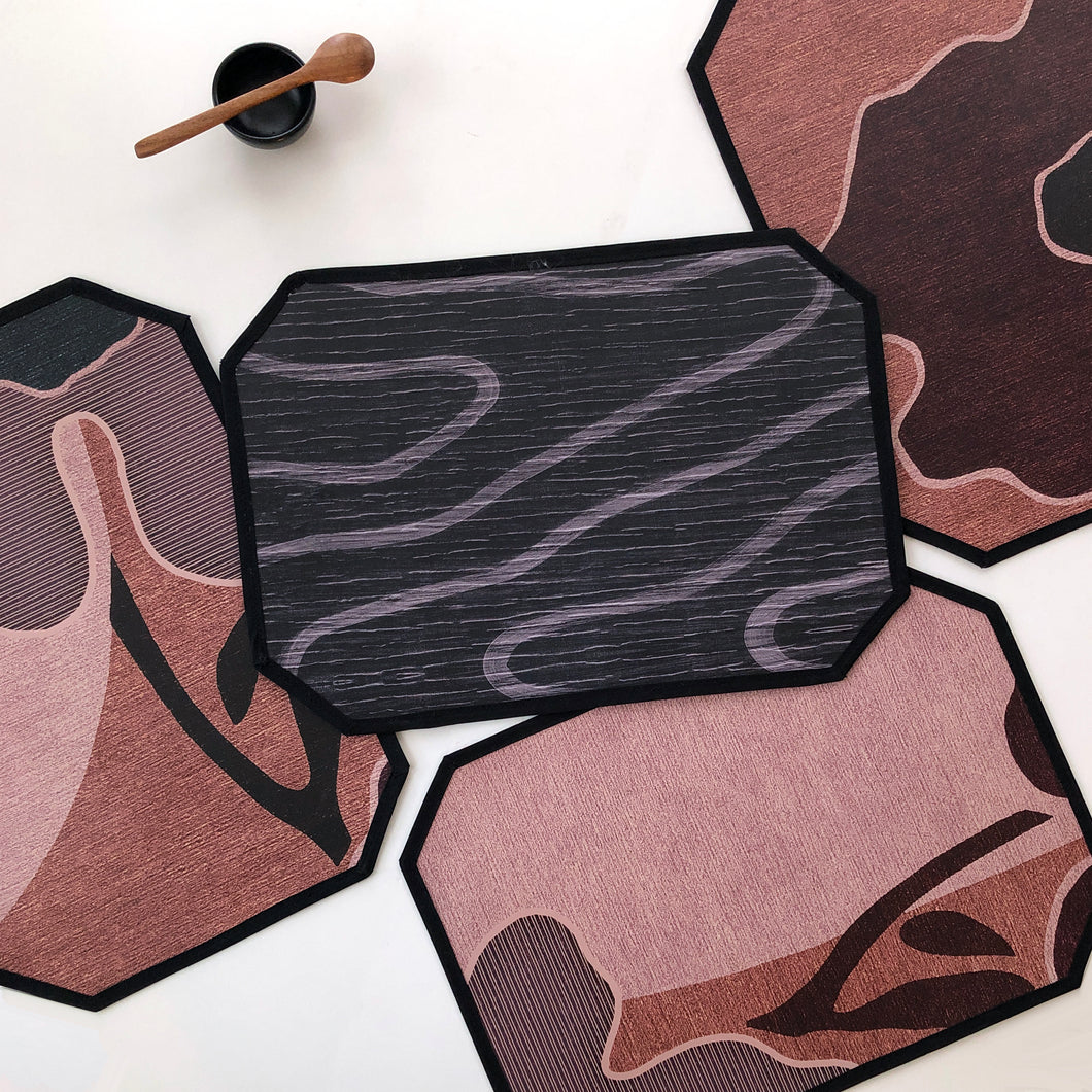 Double-Sided Placemat / Aubergine Mahogany